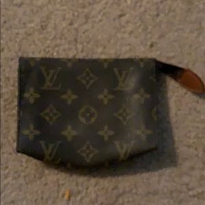 Louis Vuitton make up case. Authentic. Vintage